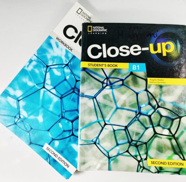 Close up (English learning-level (B1) كلوز أب لتعليم اللغة الإنجليزية مستوى طباعة ناشونال جيوجرافيك تأليف أنجيلا هيلن و كاترينا جوملي كتاب الطالب + كتاب التدريبات